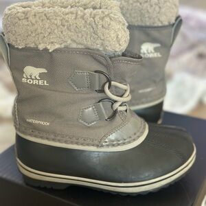 Sorel Kids Gray and Black Snow Boots